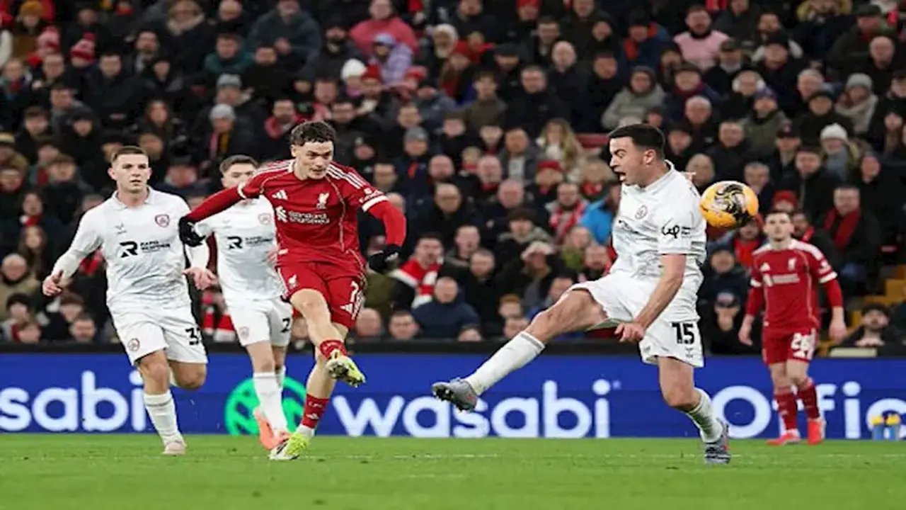 قمة الجولة.. ليفربول يسحق بارنزلي برباعية في كأس الاتحاد